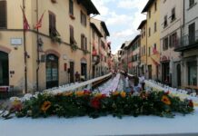 Oltre quattromila a tavola: la magia delle cene propiziatorie accende la Giostra
